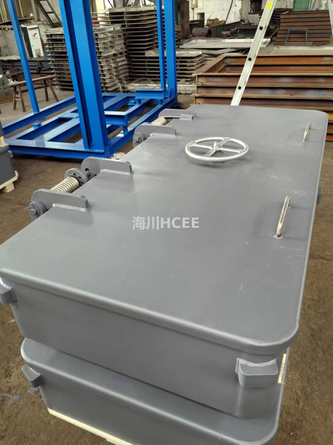 Быстродействующий всепогодный люк